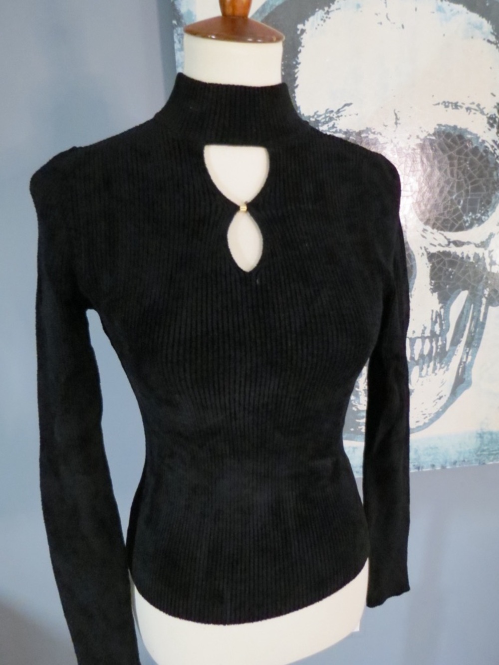 Black Ribbed Keyhole Mock Neck Top - Picture 3 of 5